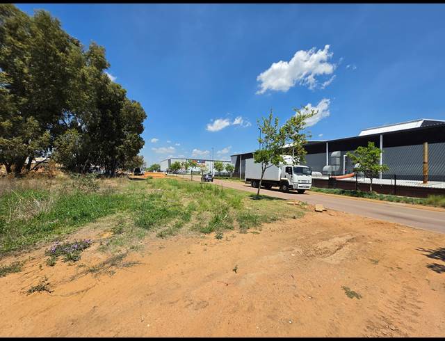 13,120M² VACANT LAND FOR SALE IN GOSFORTH PARK
